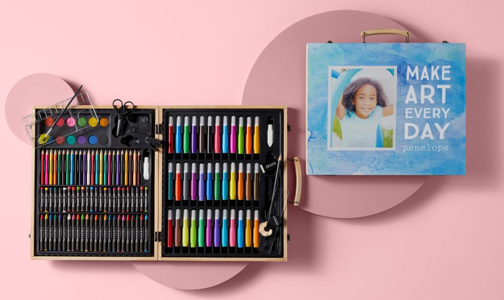 Everyday watercolor art kit with 141 pieces and personalized picture