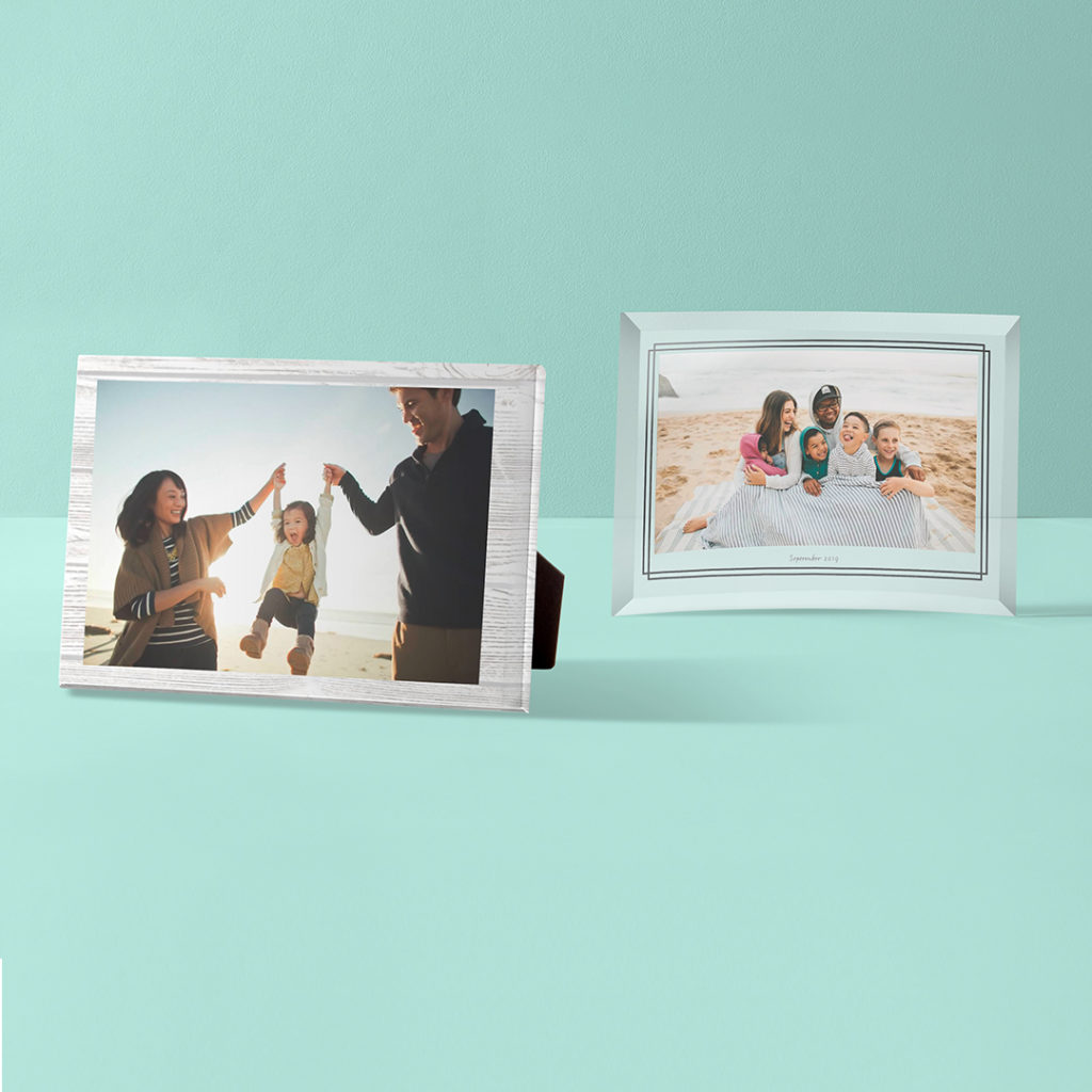 Glass print with curved design and with easel design