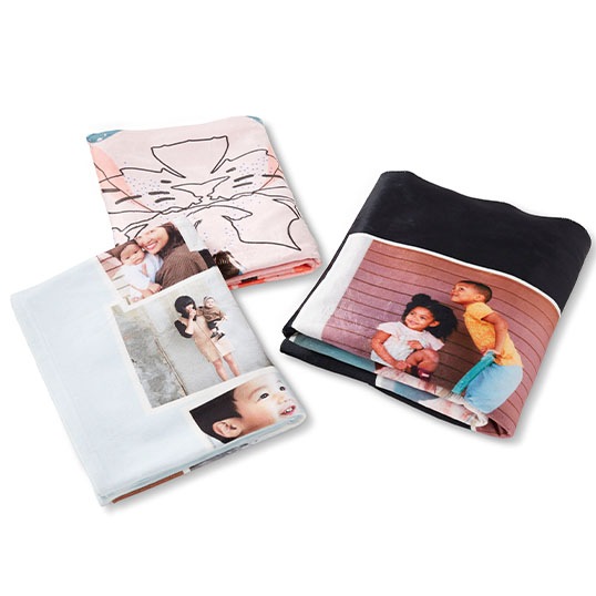 Fleece blankets 3 in different colors sizes and pictures displayed