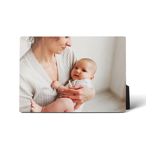 desktop photo plaque with picture of a mom holding a baby