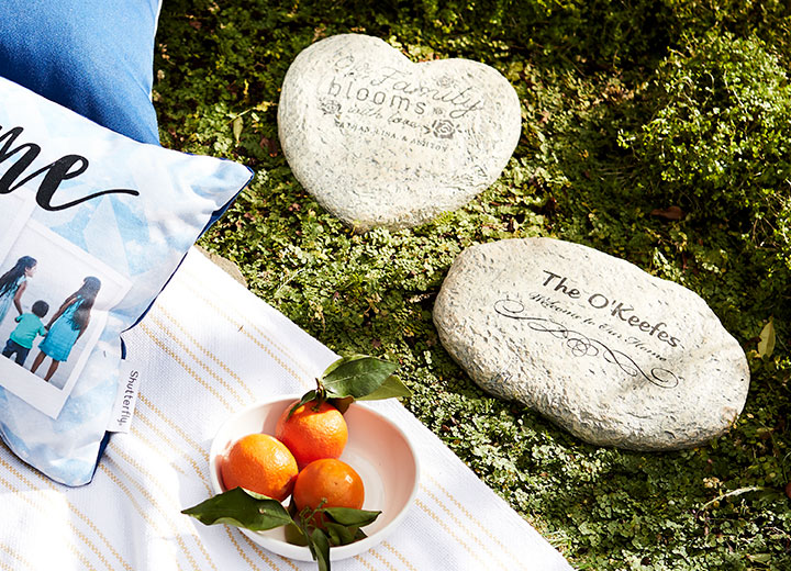 garden stones with decoration and personalized message