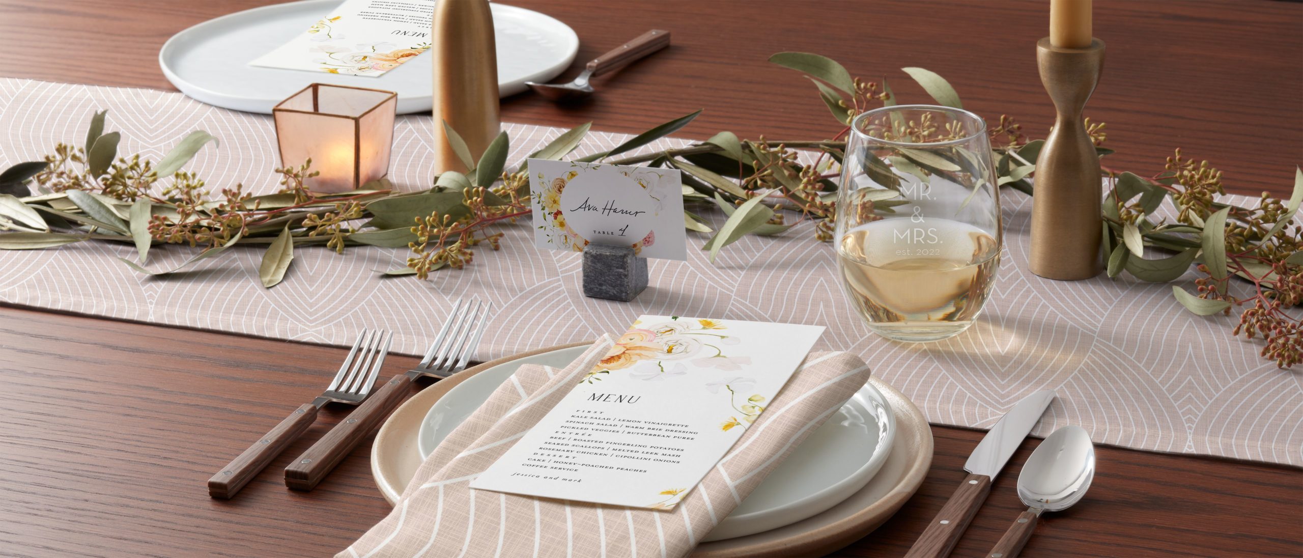 How to Make Your Own DIY Wedding Decorations | Shutterfly