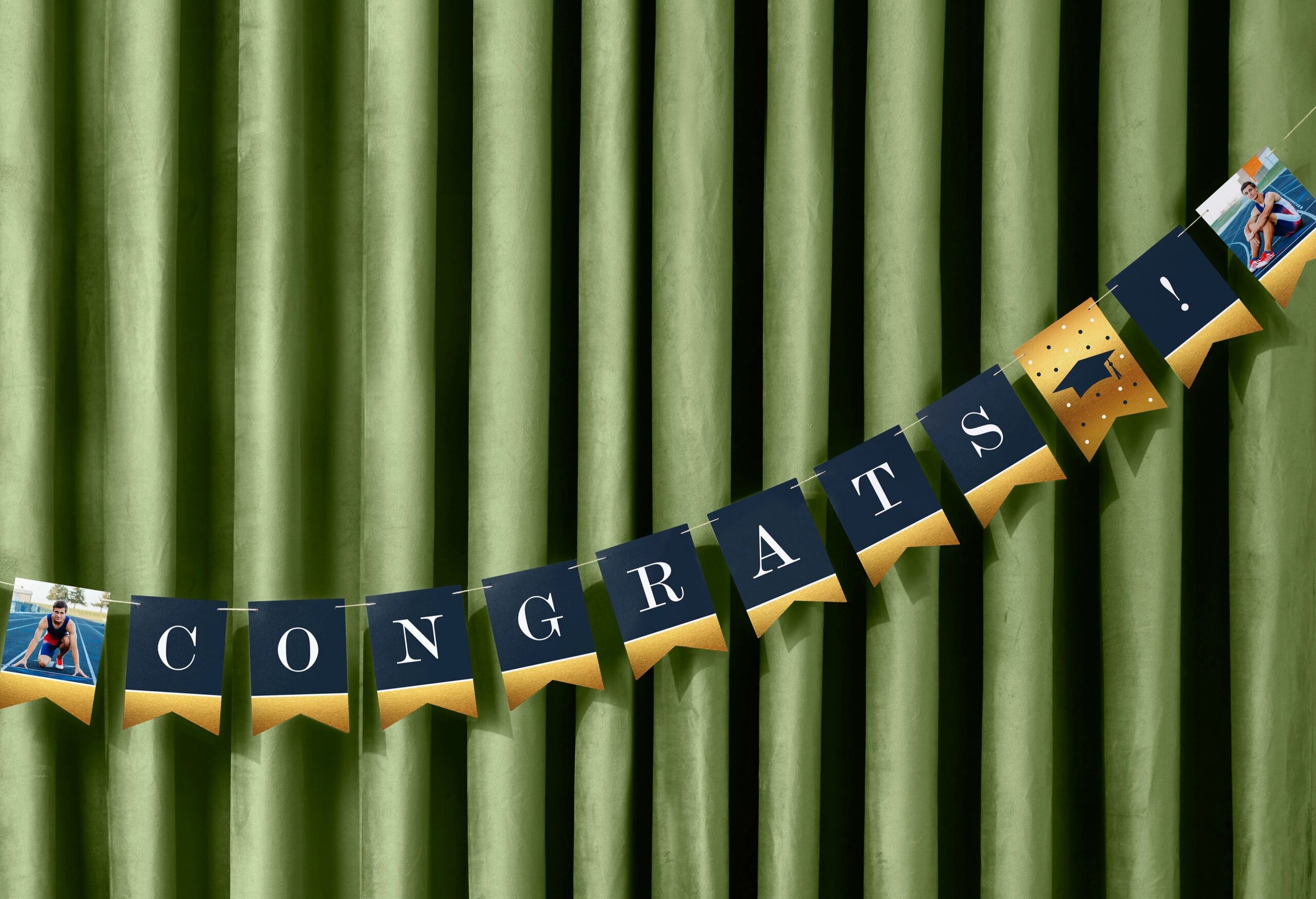 bunting banner for graduation that says "congrats!"