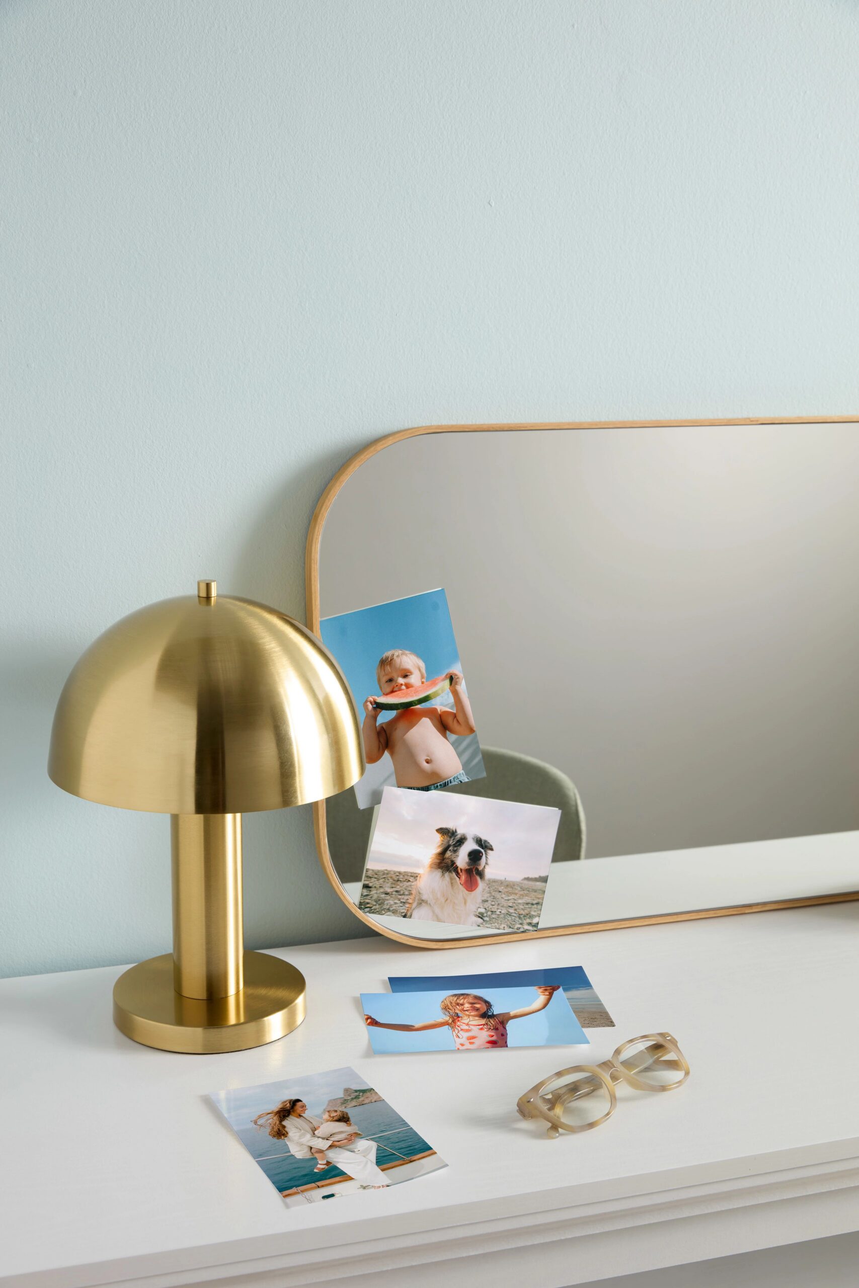 4x6 photo prints on display